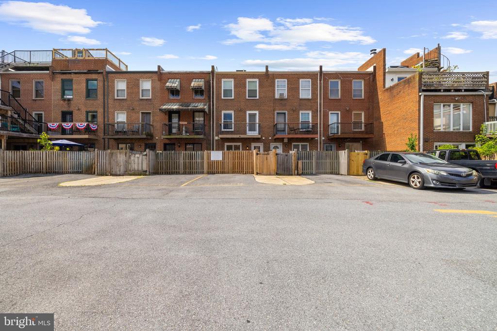 26 E MONTGOMERY STREET