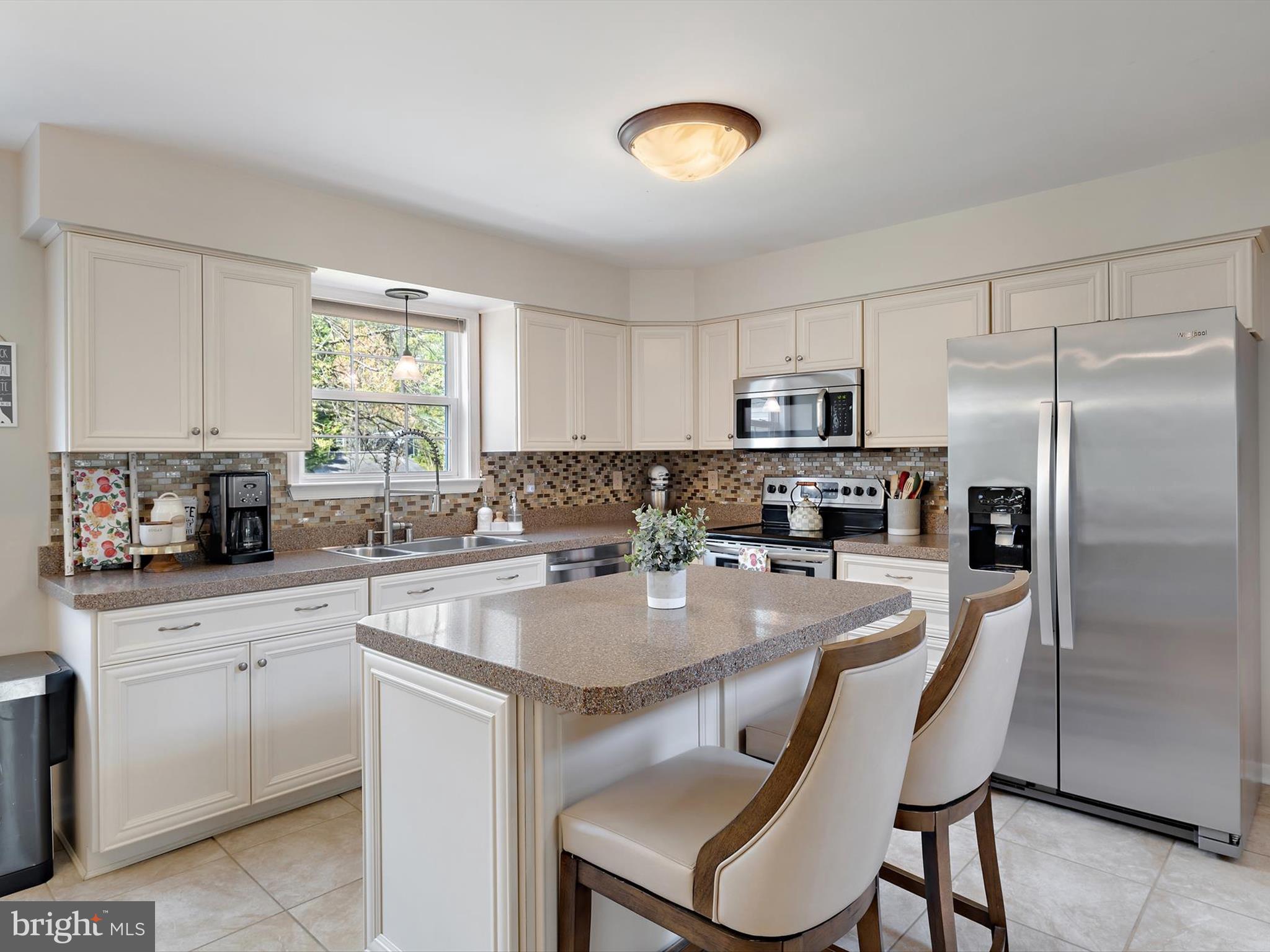 4225 Tupelo Ct