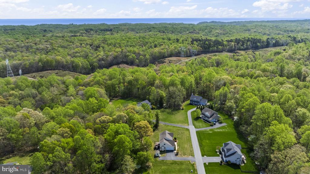 1905 RESTING RIDGE LANE