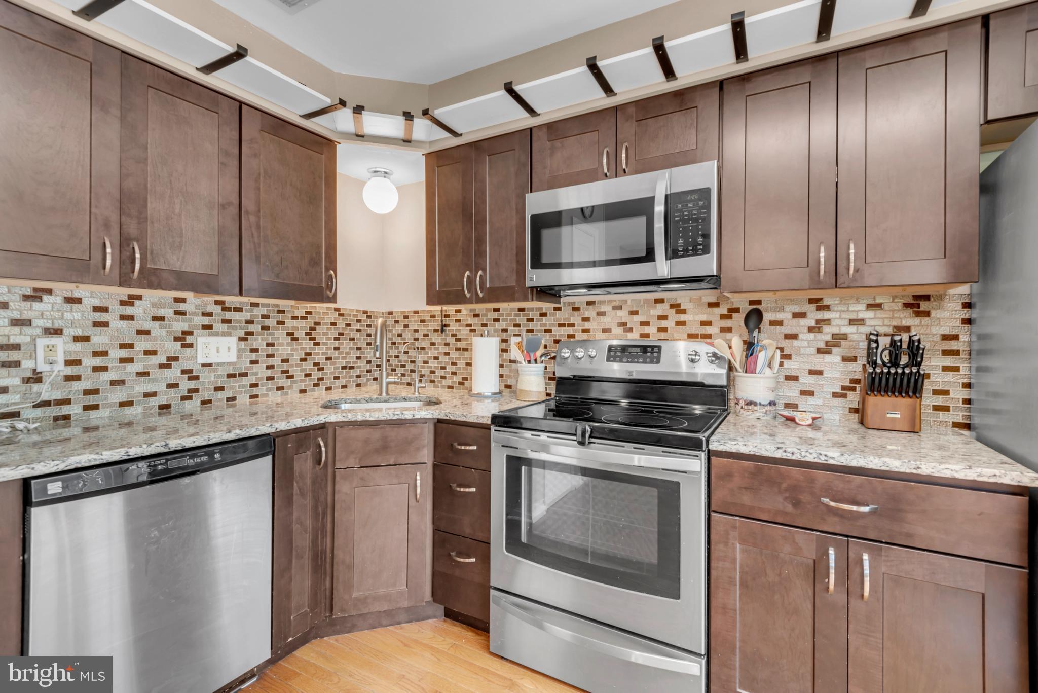 9203 Ridgefield Cir