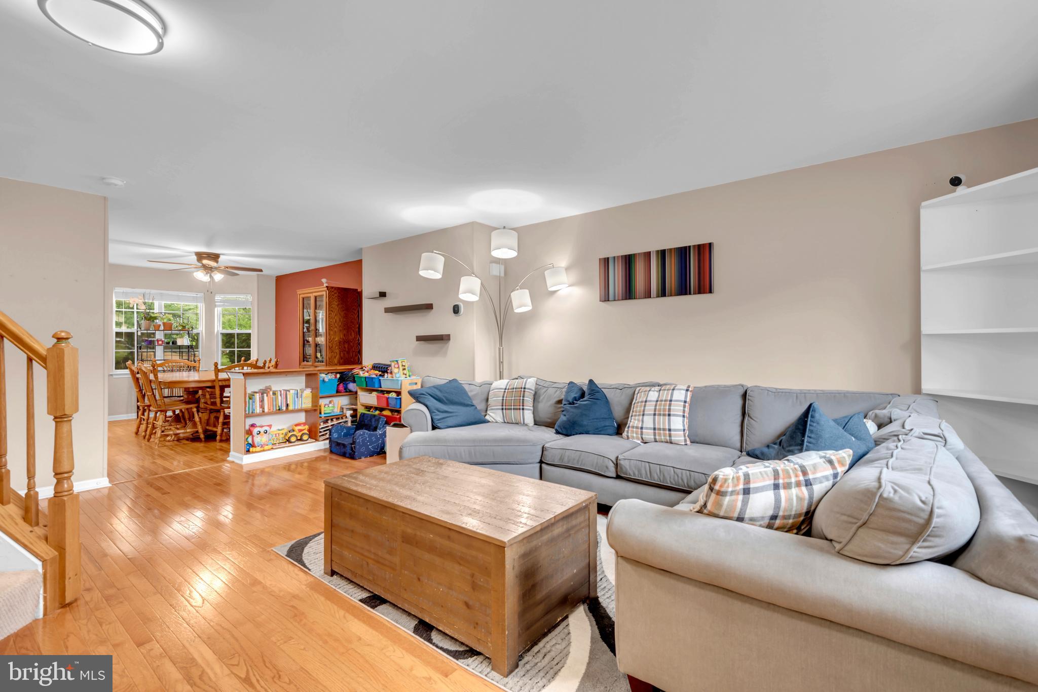 9203 Ridgefield Cir