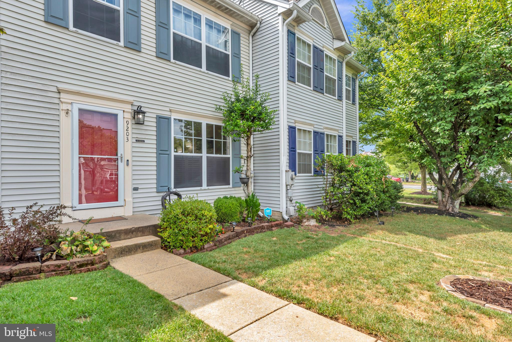 9203 Ridgefield Cir