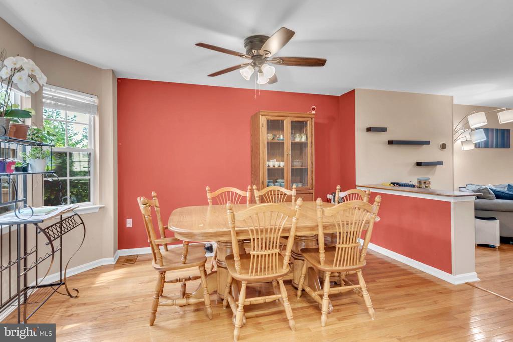 9203 Ridgefield Cir