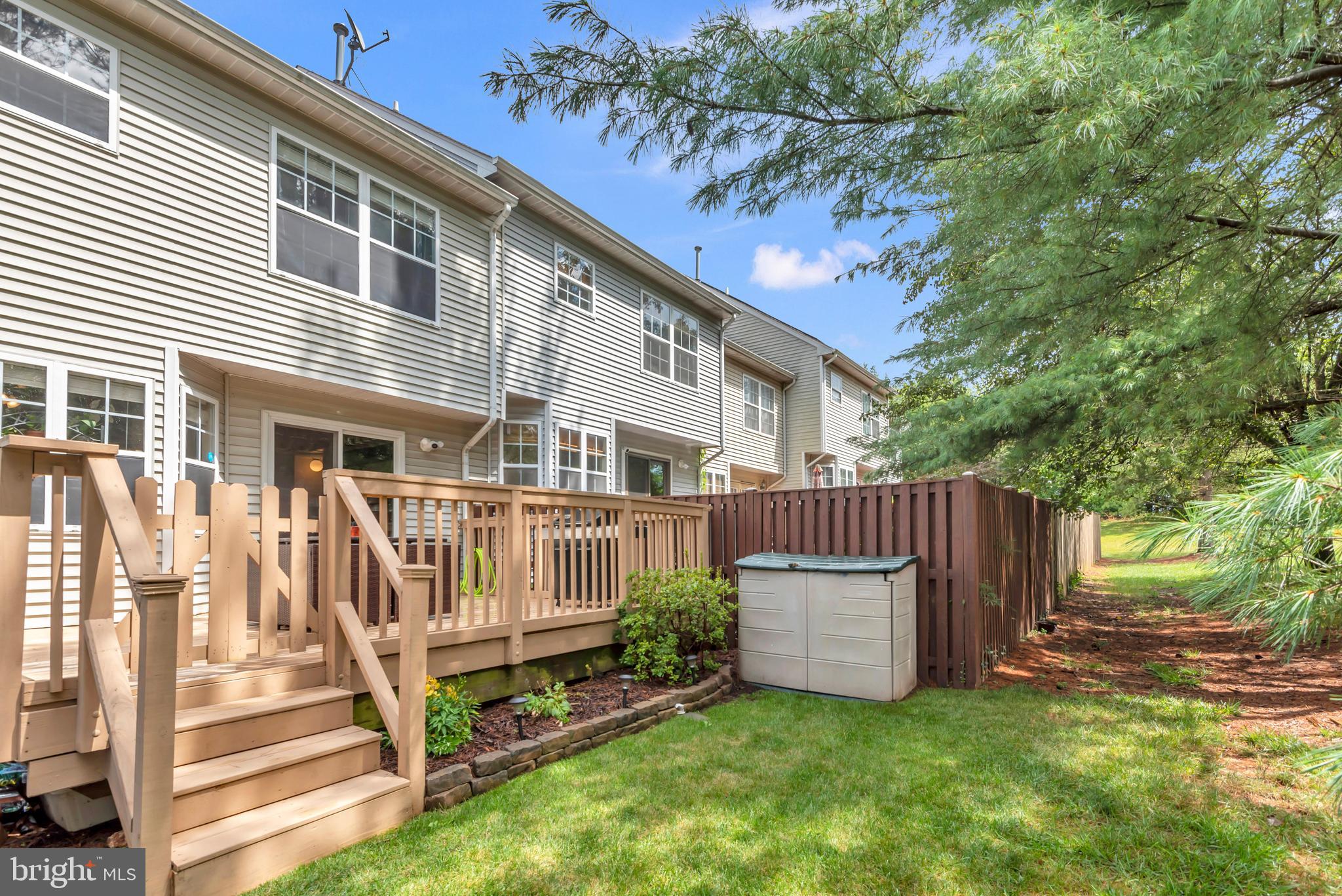 9203 Ridgefield Cir