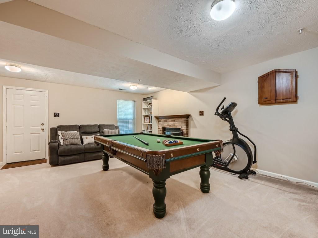 8714 Castlerock Ct