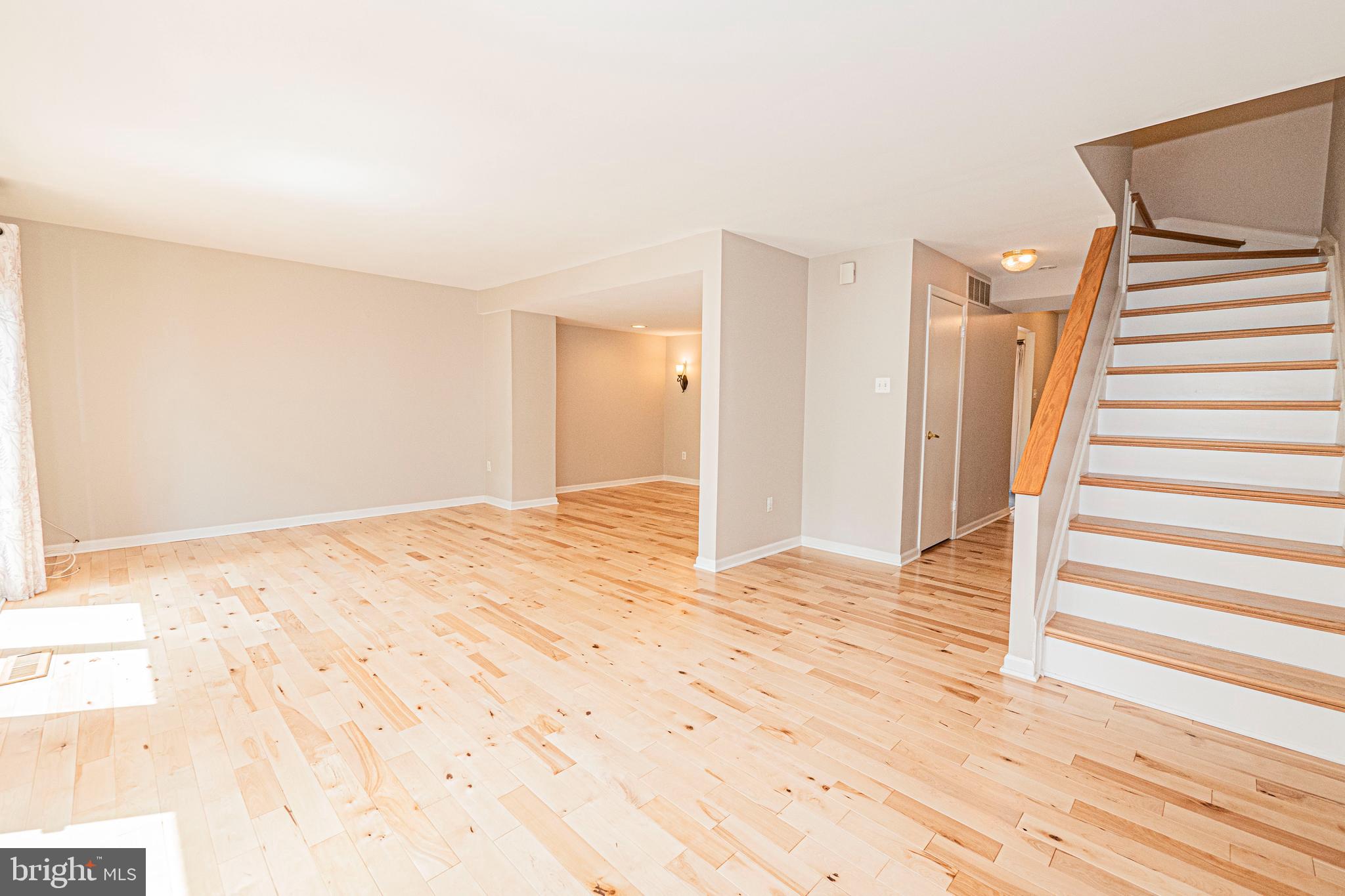 9293 LAPWING COURT