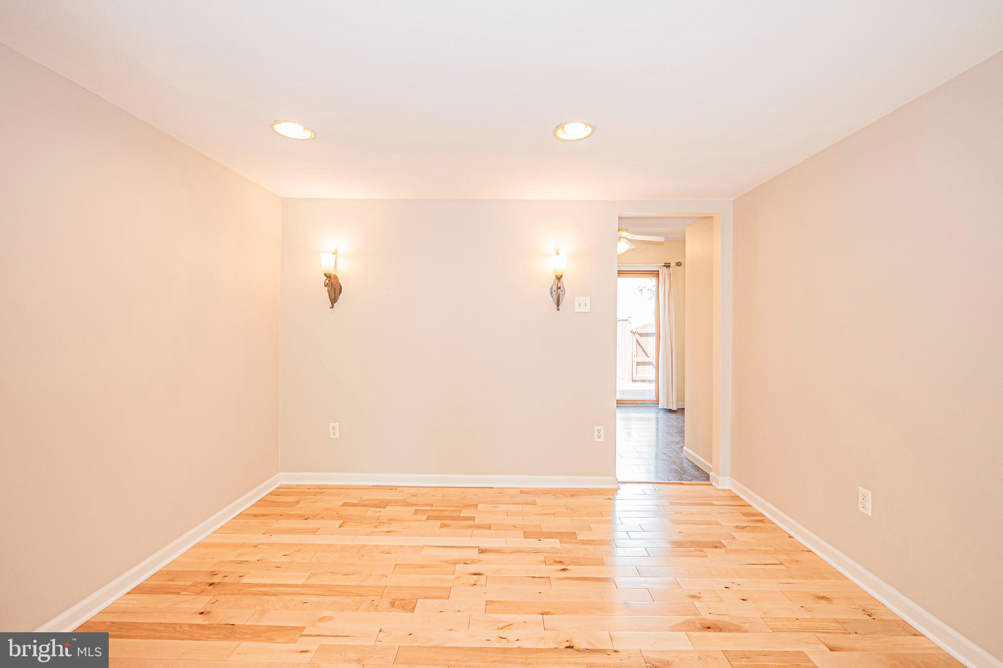 9293 LAPWING COURT