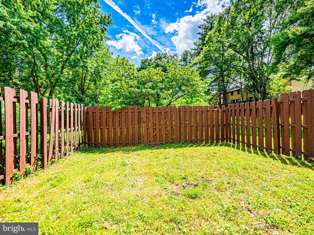 9293 LAPWING COURT