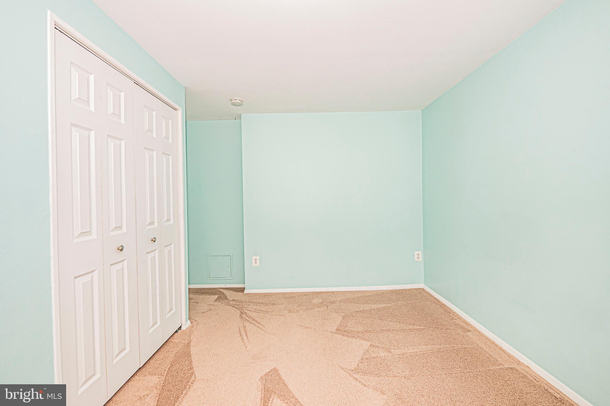 9293 LAPWING COURT