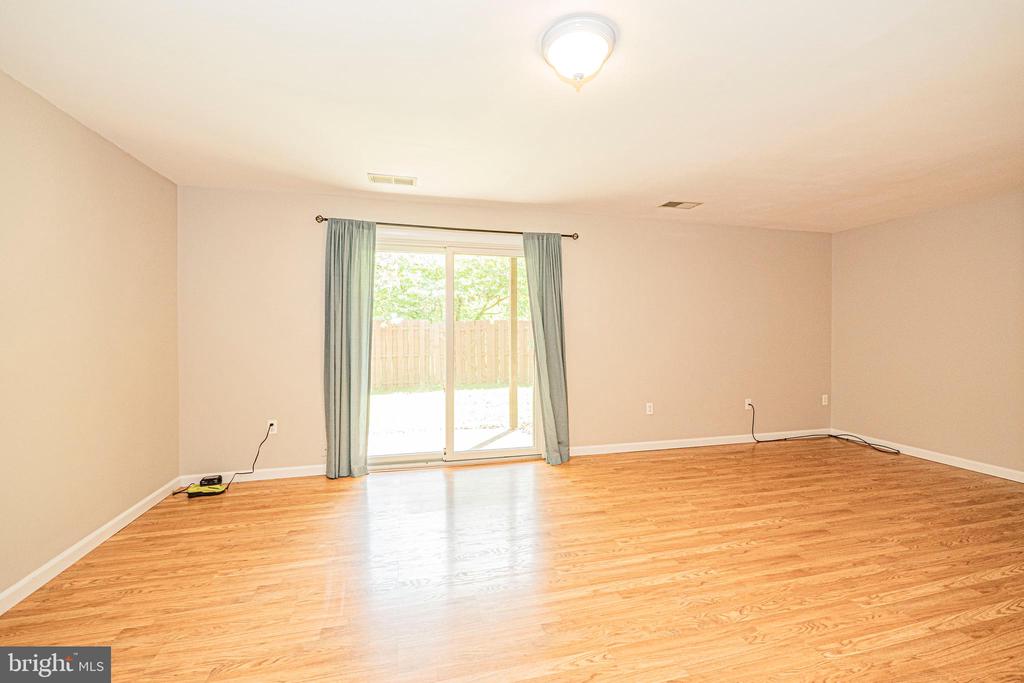 9293 LAPWING COURT