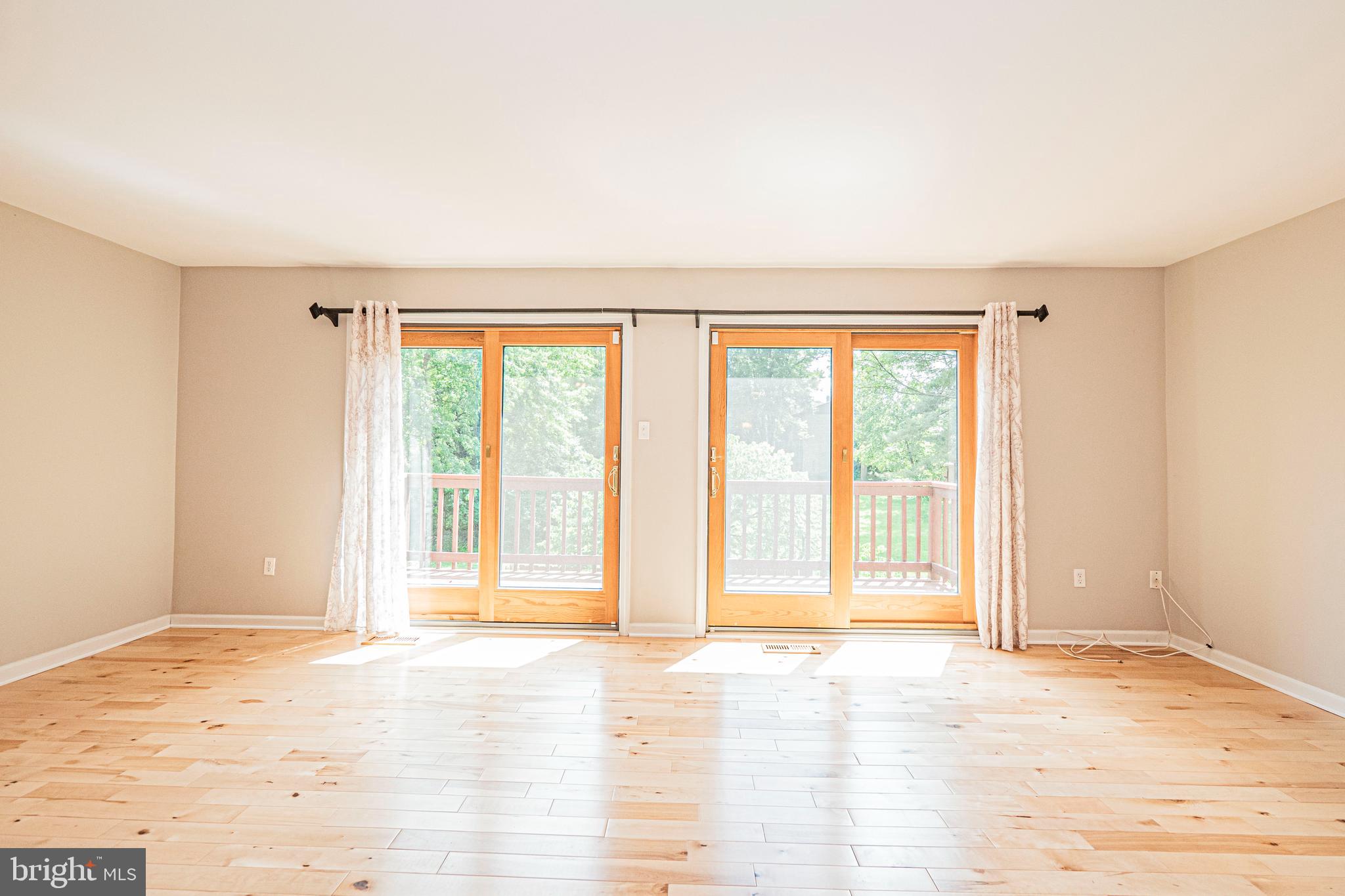 9293 LAPWING COURT