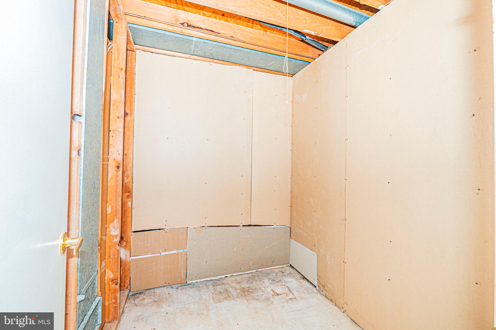 9293 LAPWING COURT