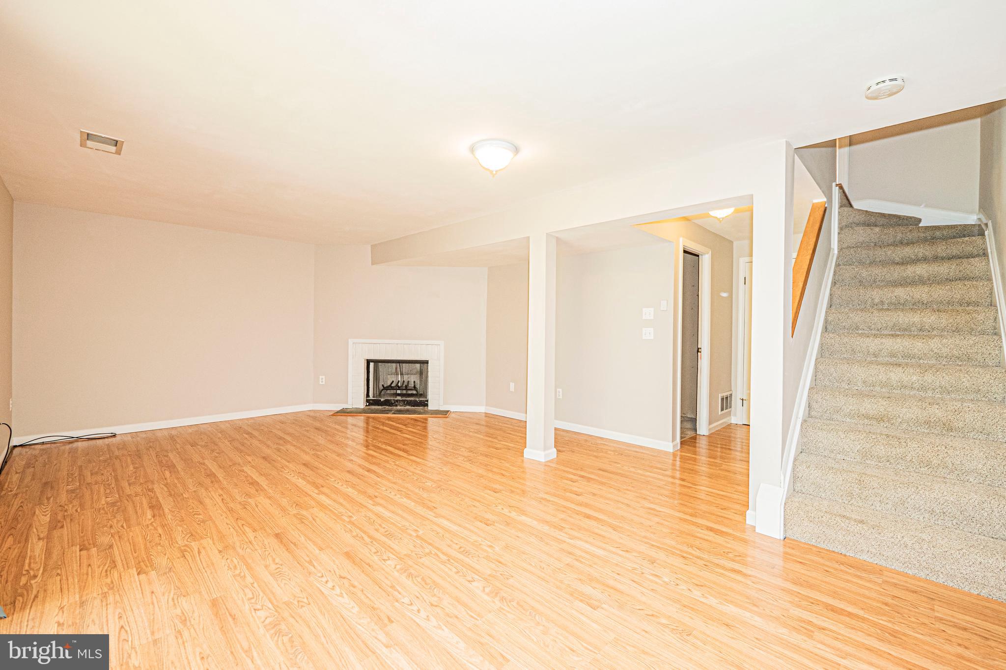 9293 LAPWING COURT