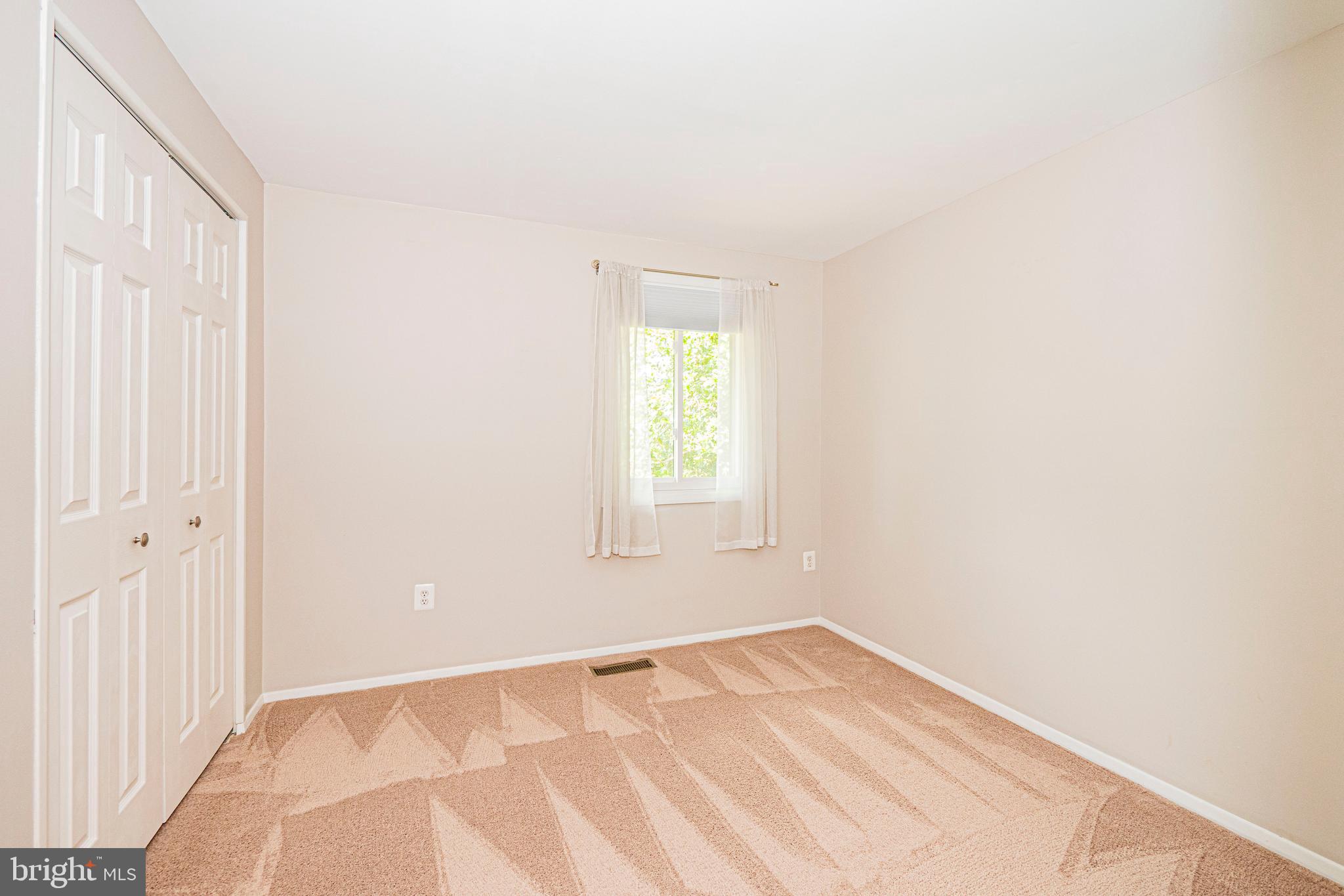 9293 LAPWING COURT