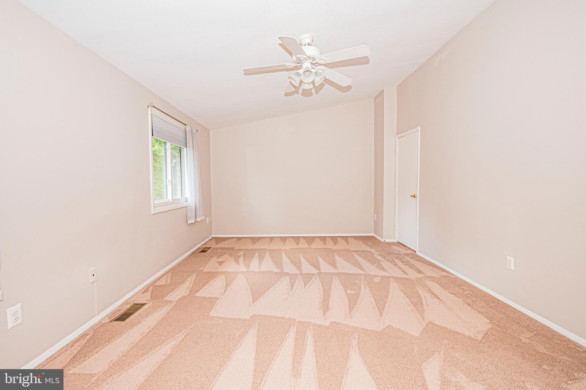 9293 LAPWING COURT