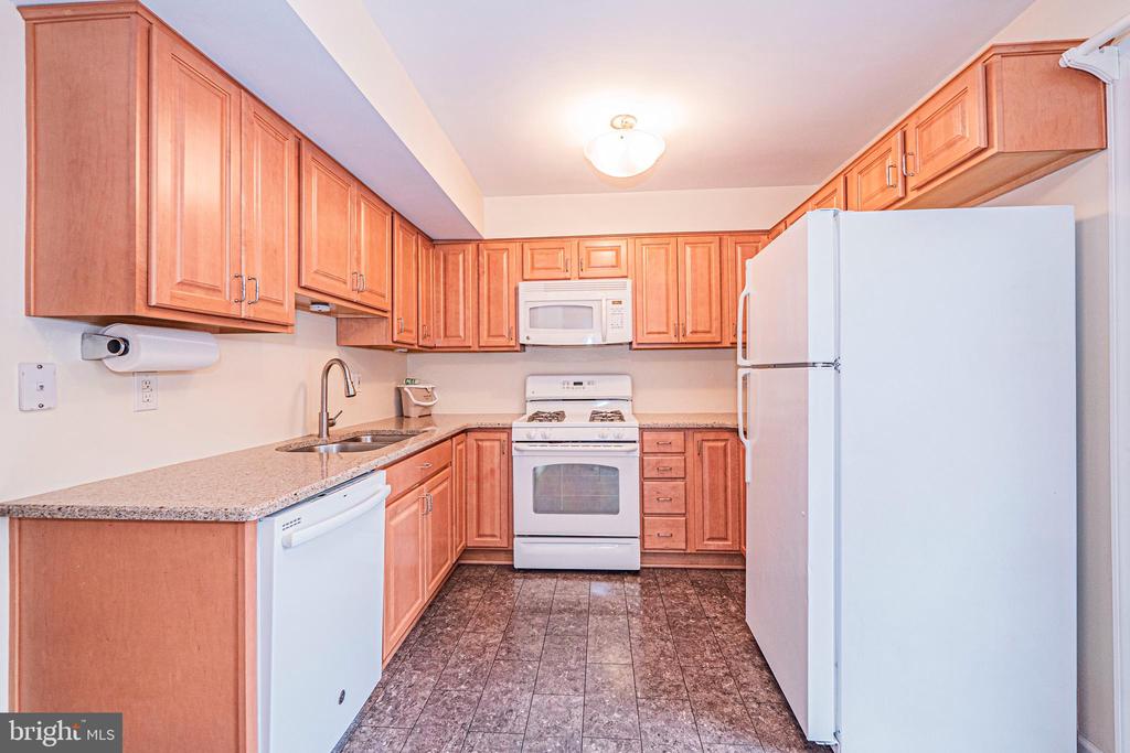 9293 LAPWING COURT