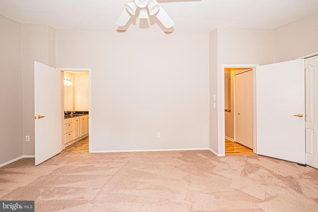9293 LAPWING COURT