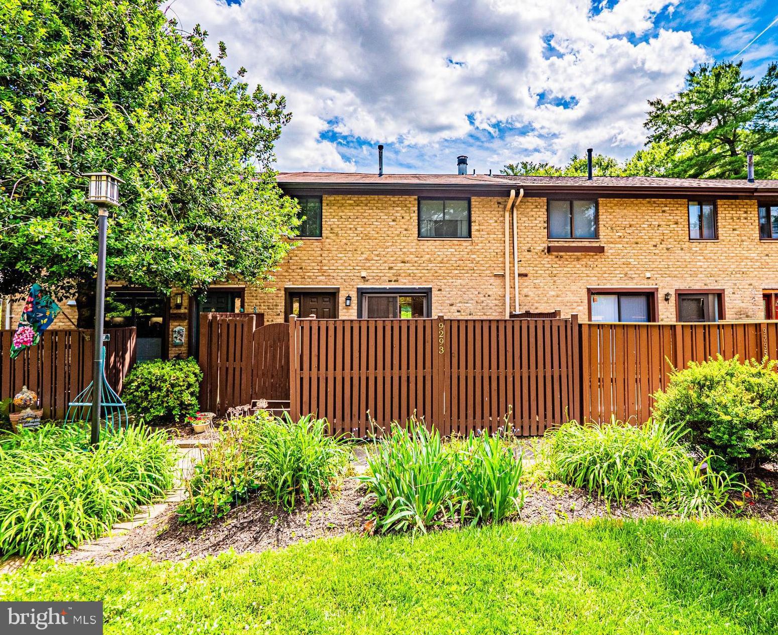 9293 LAPWING COURT