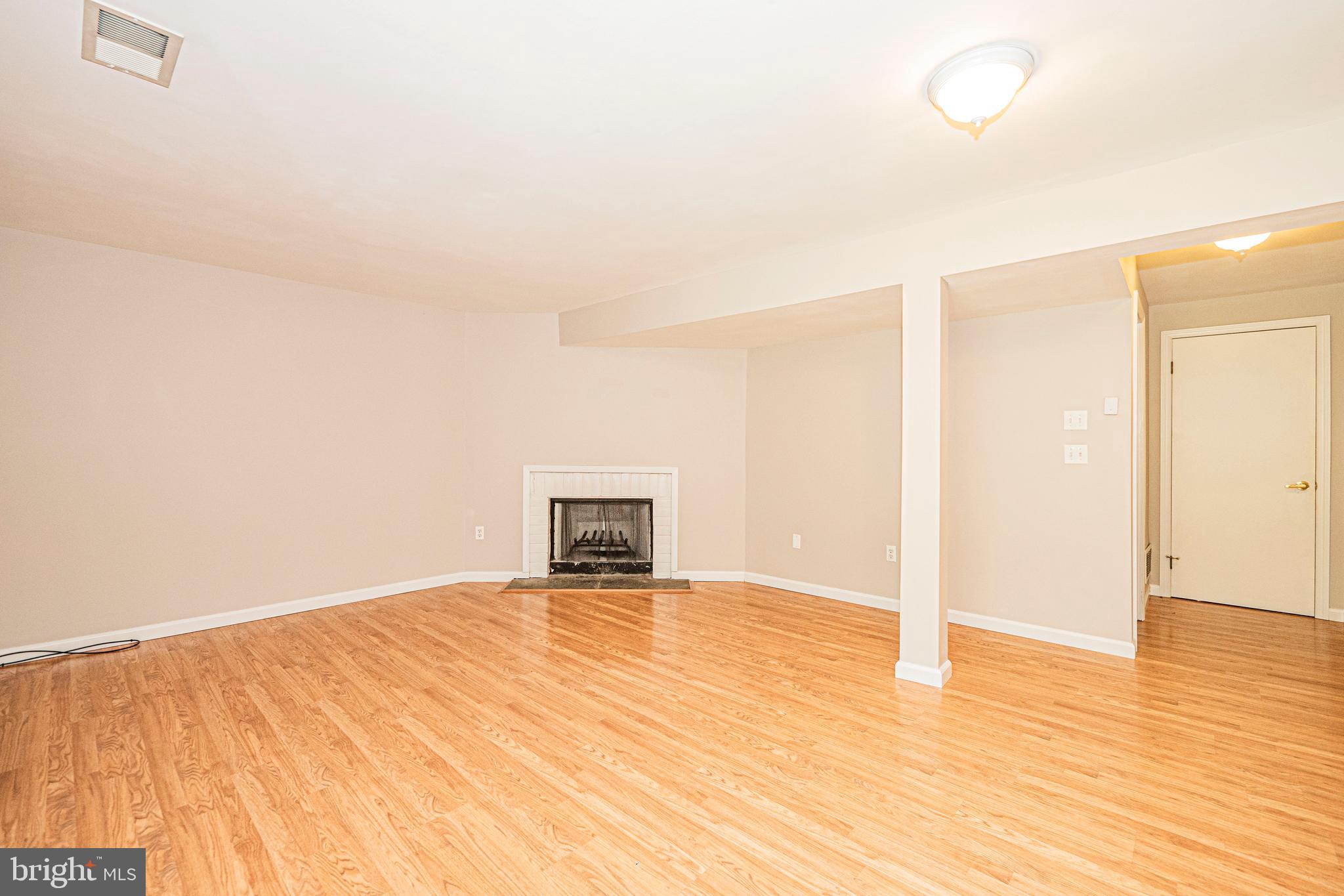 9293 LAPWING COURT
