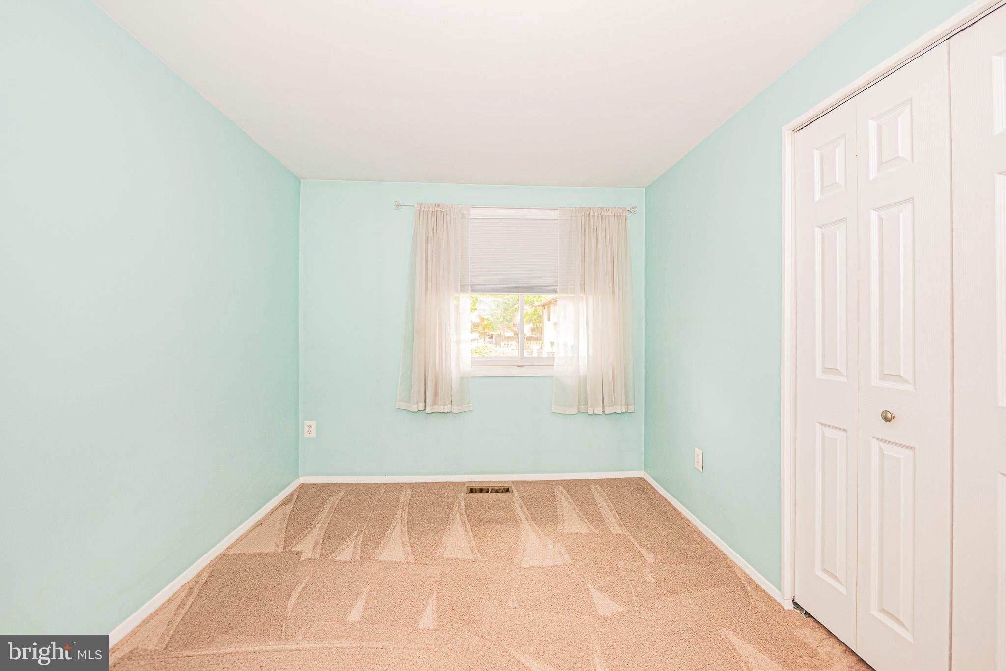 9293 LAPWING COURT