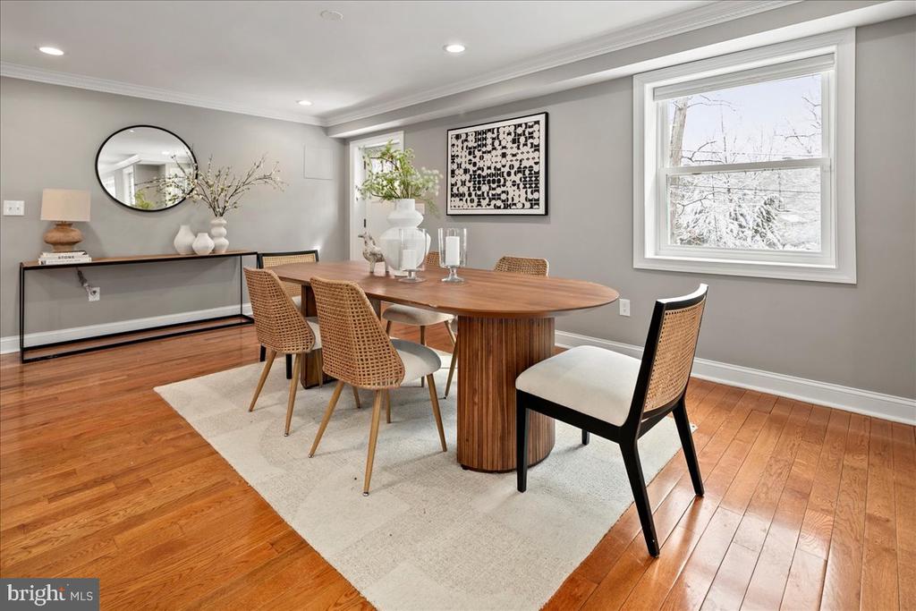 111 SUNNYSIDE ROAD