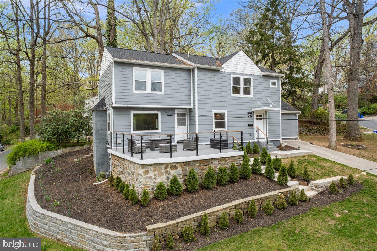 111 SUNNYSIDE ROAD