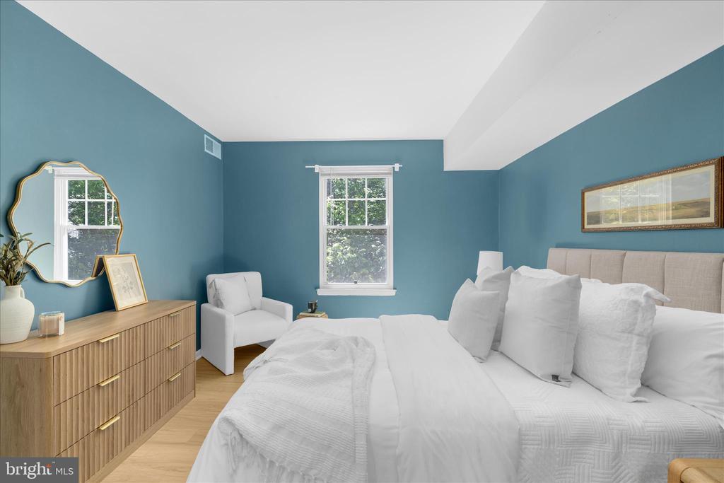 20332 BEACONFIELD TERRACE 20332