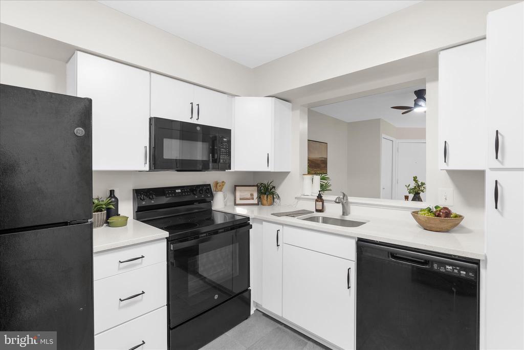 20332 BEACONFIELD TERRACE 20332