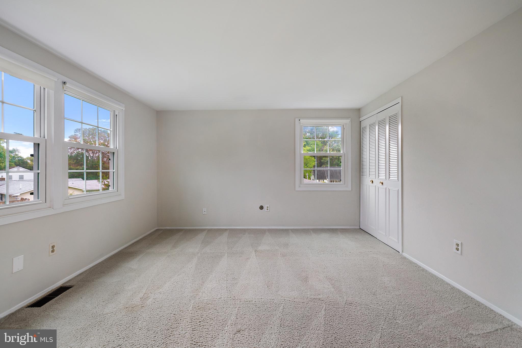 4802 Raemore Ln