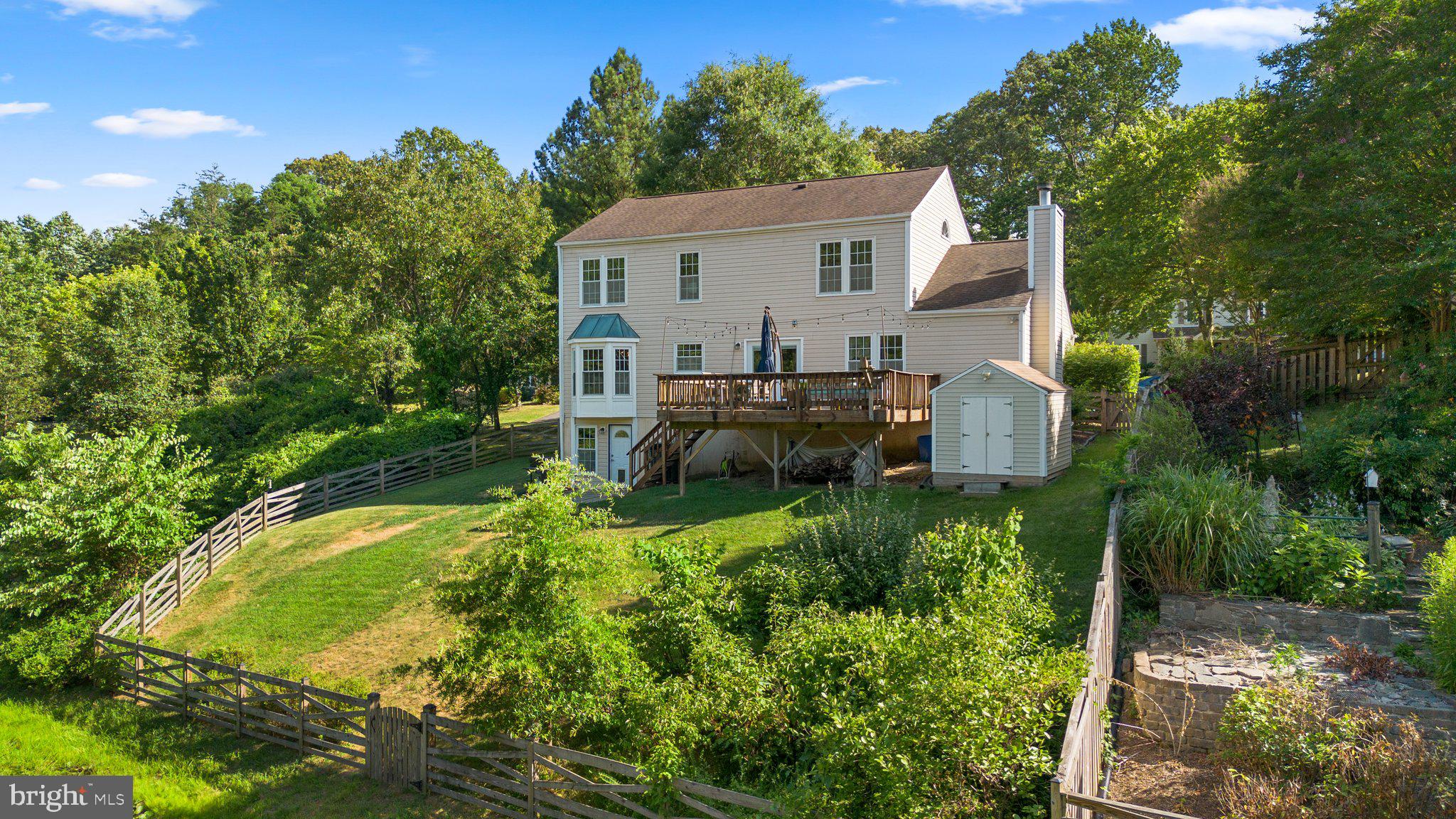 8120 Triple Crown Rd