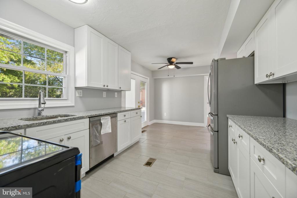 12606 Beechfern Ln