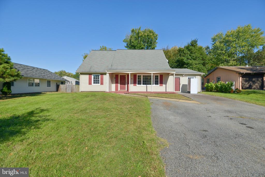 12606 Beechfern Ln