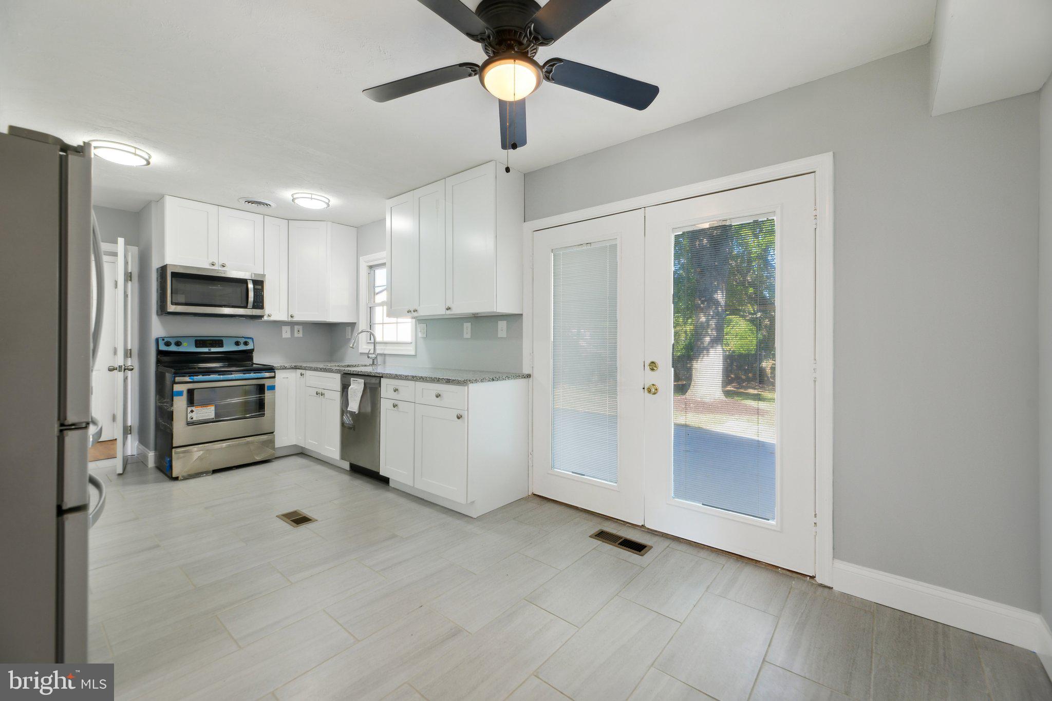 12606 Beechfern Ln