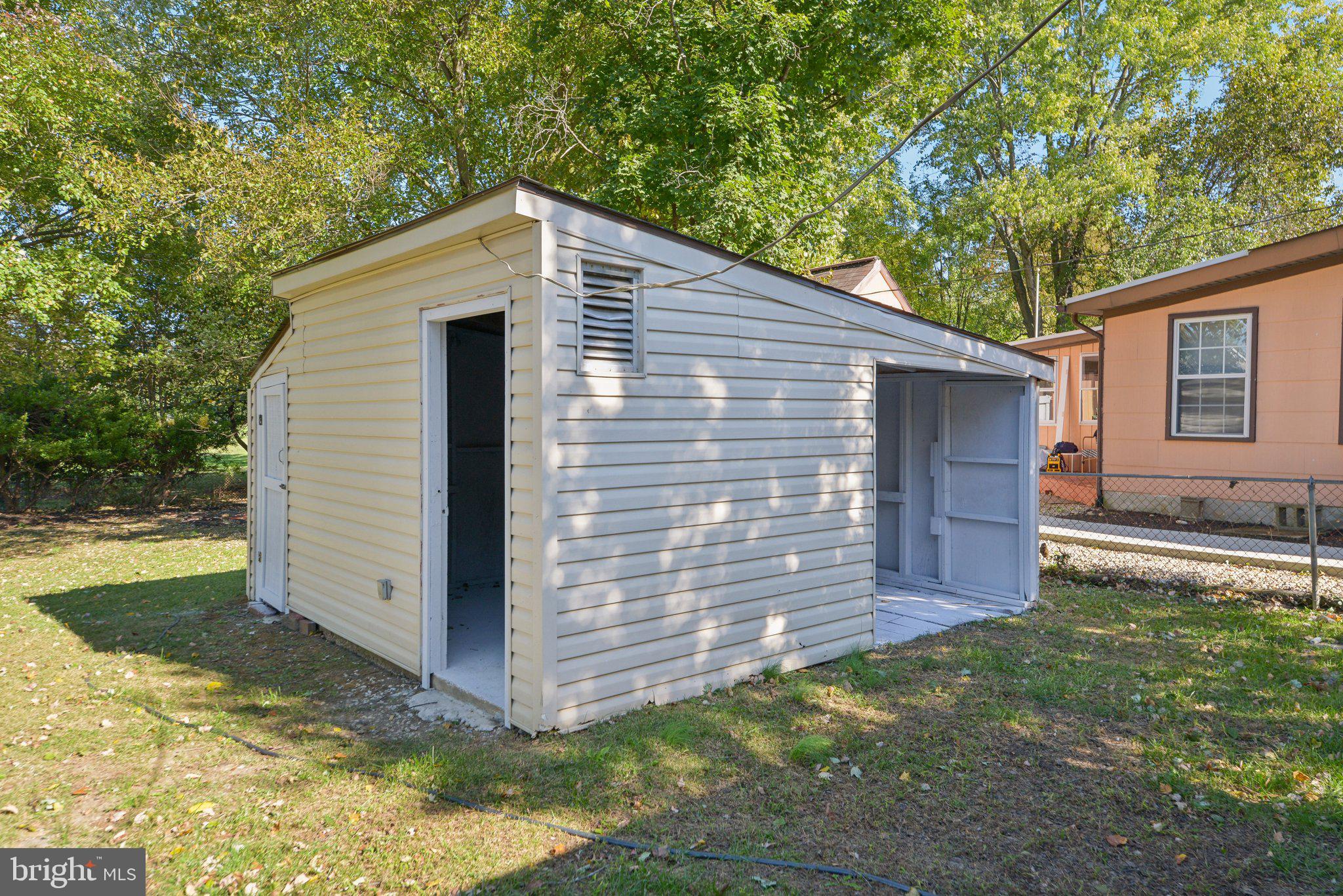 12606 Beechfern Ln