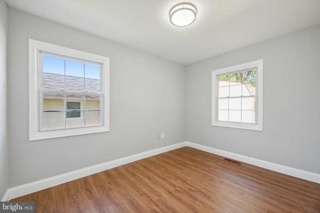 12606 Beechfern Ln
