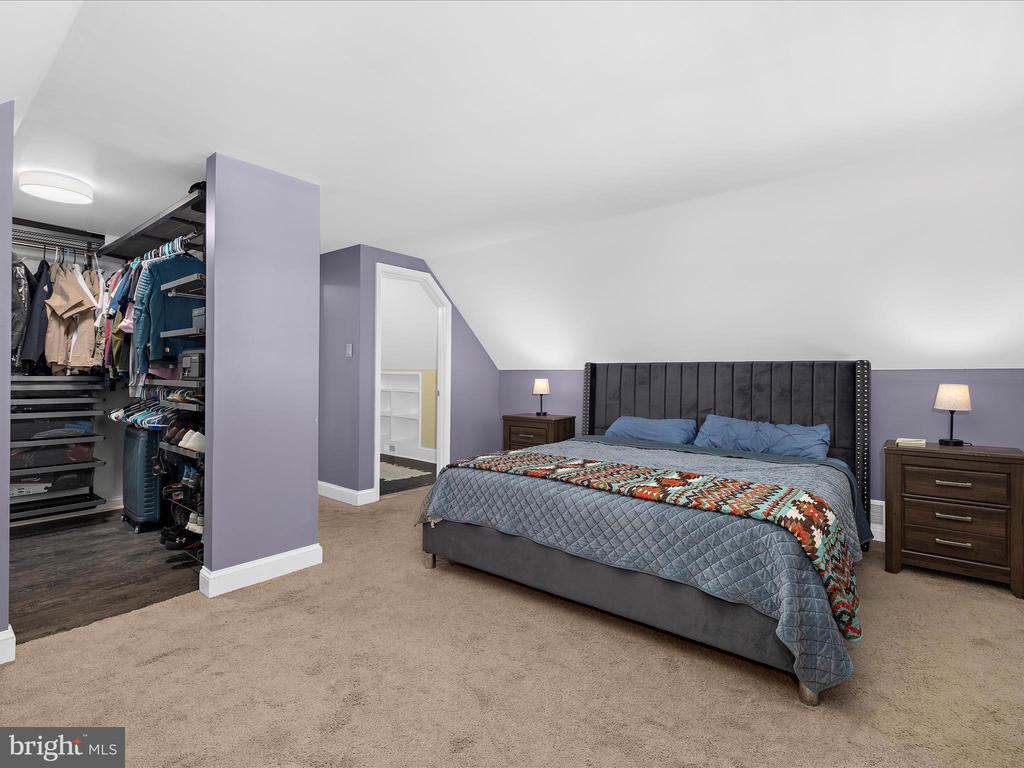 3414 MORLOCK LANE