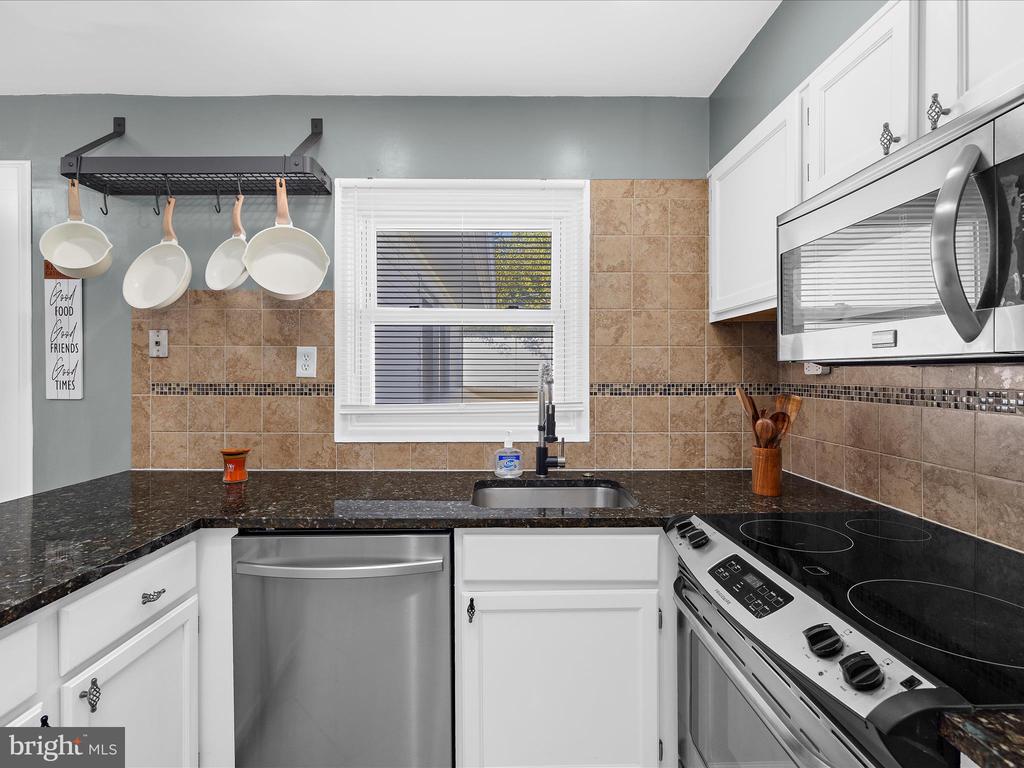 3414 MORLOCK LANE