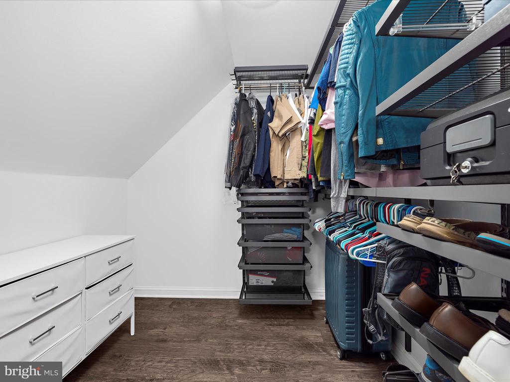 3414 MORLOCK LANE