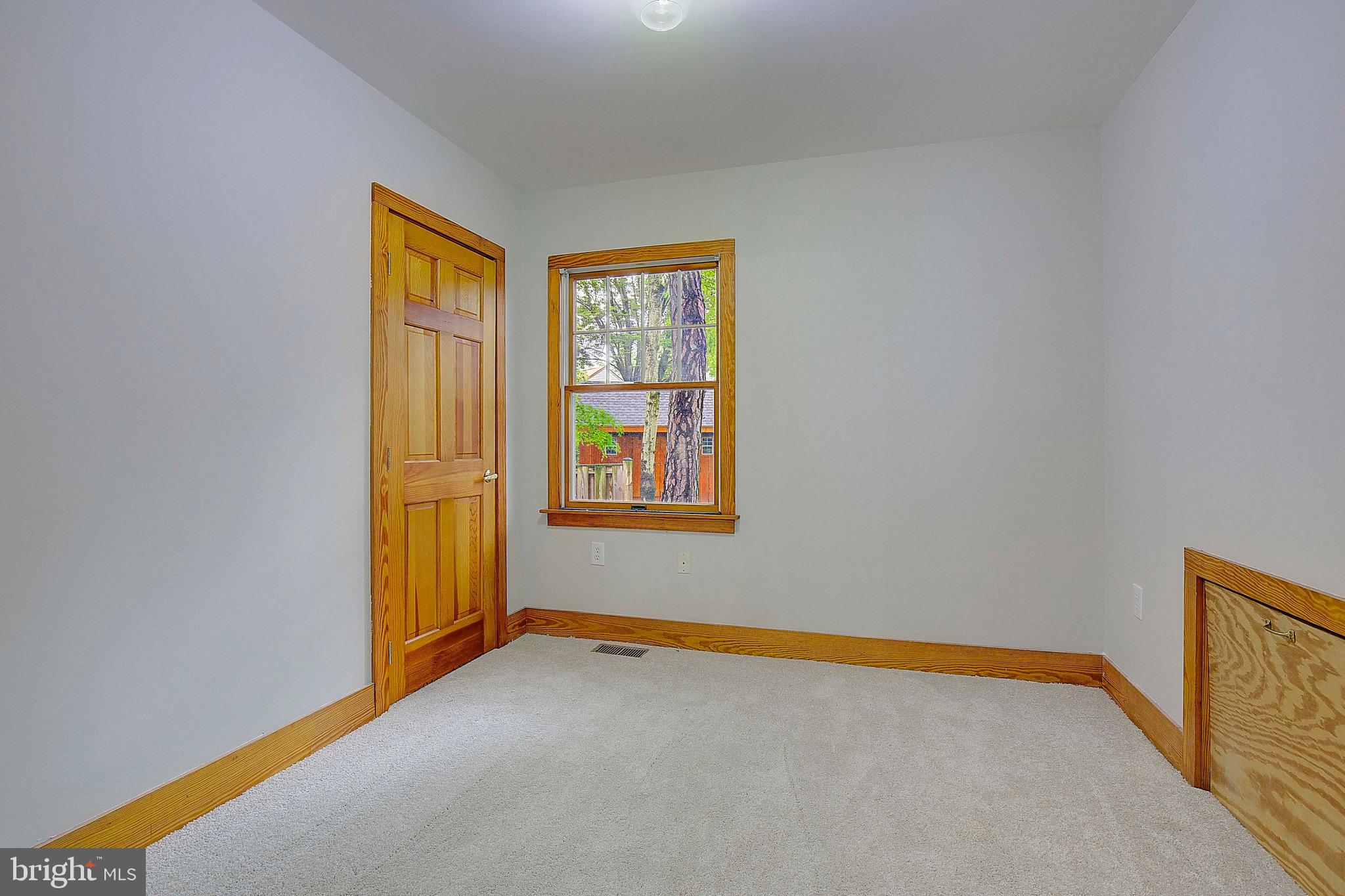 519 Chester River Beach Rd
