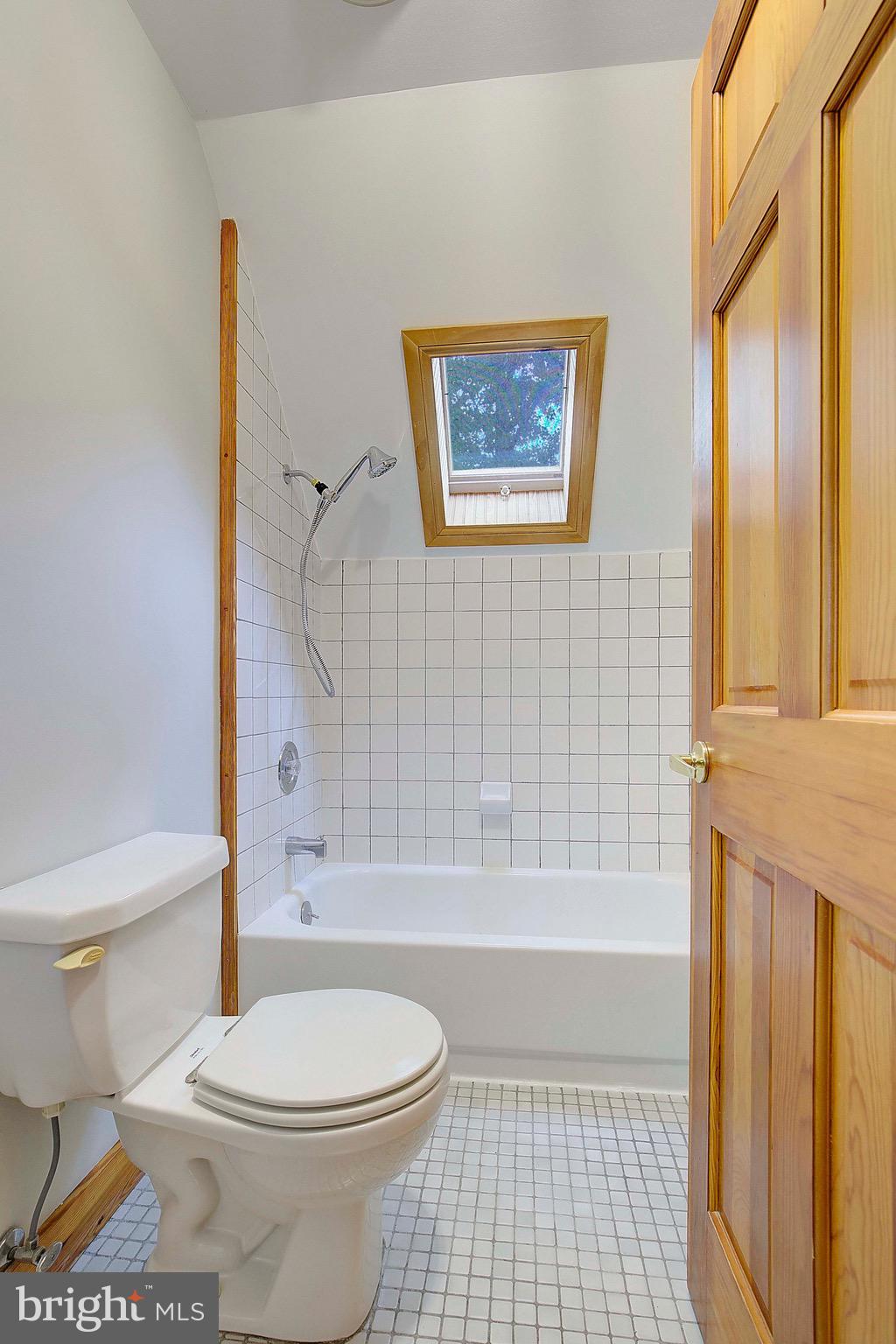 519 Chester River Beach Rd