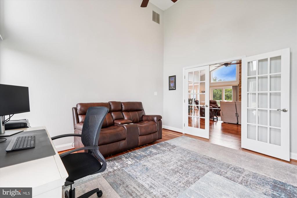 107 WINELAND WAY
