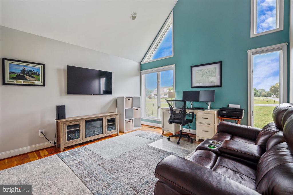 107 WINELAND WAY