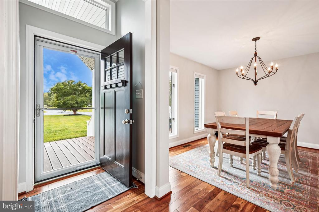 107 WINELAND WAY