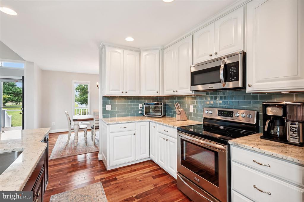107 WINELAND WAY