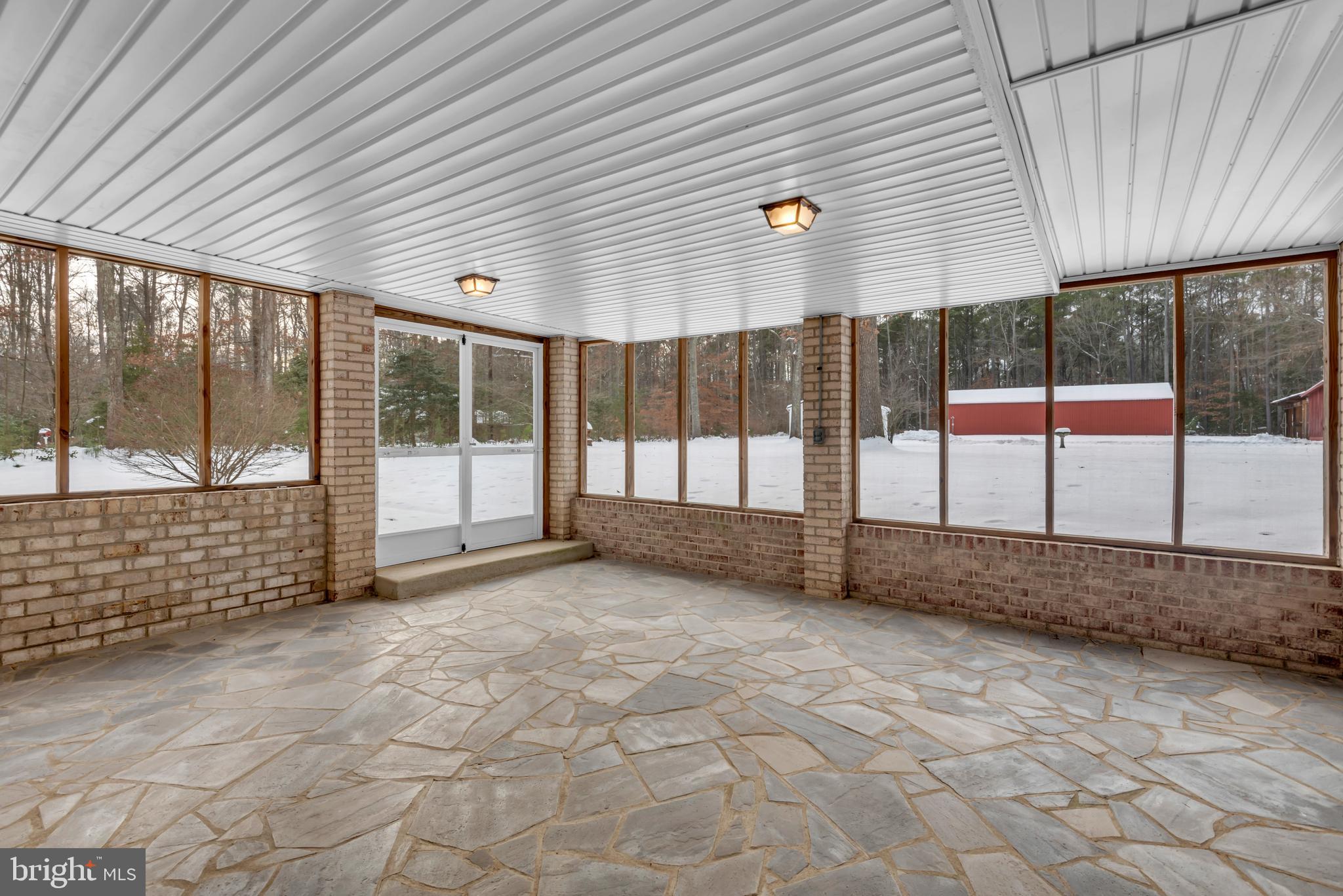 26315 Woodridge Dr