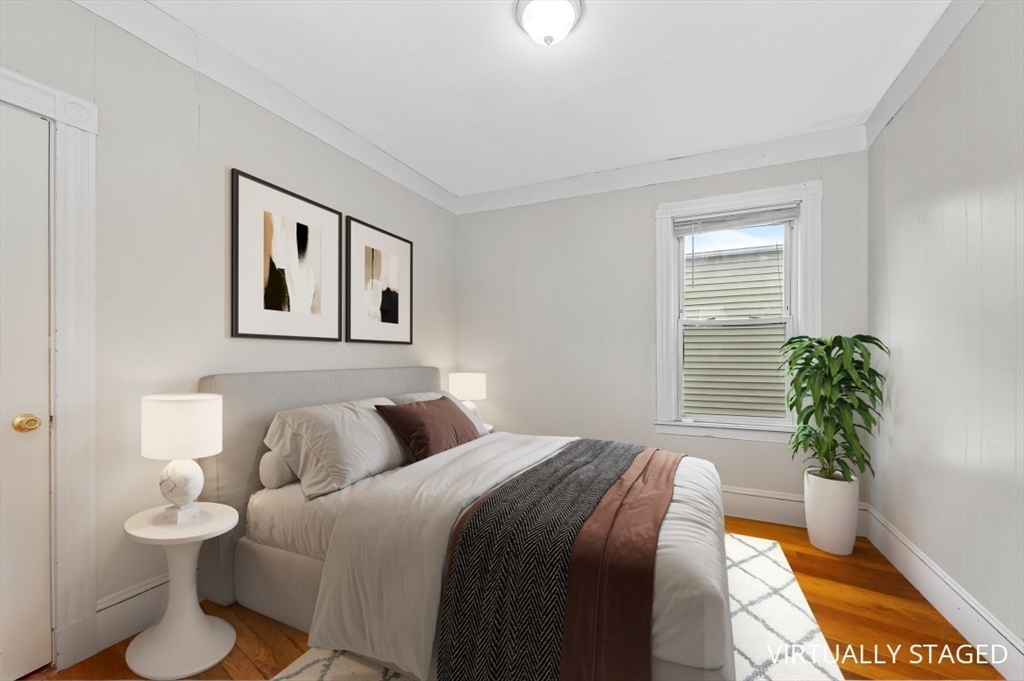 19 Dewolf St