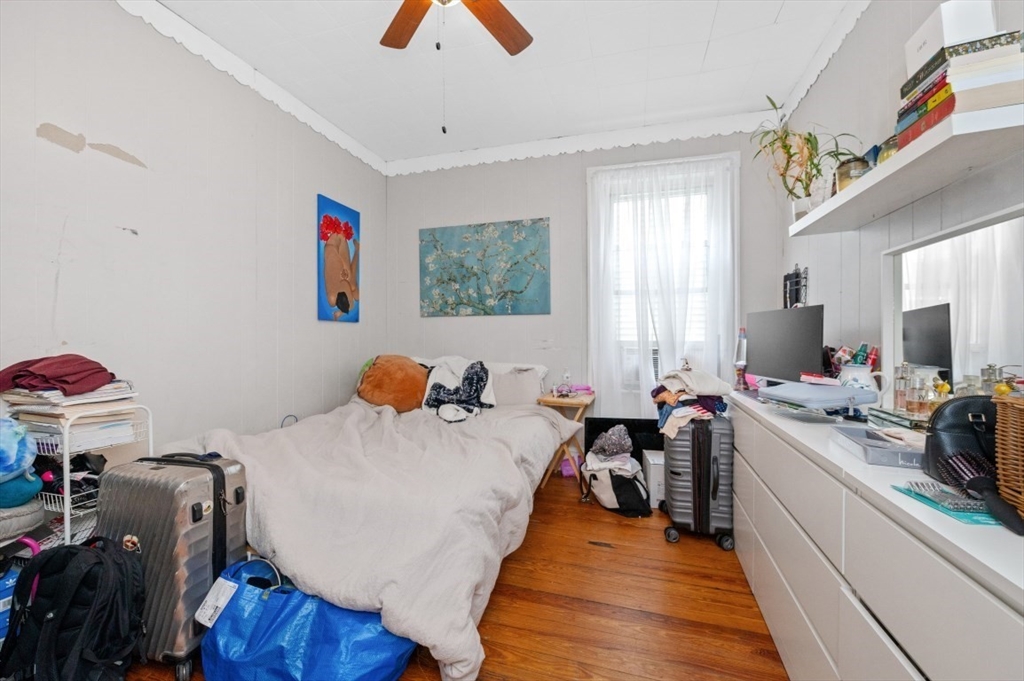 19 Dewolf St