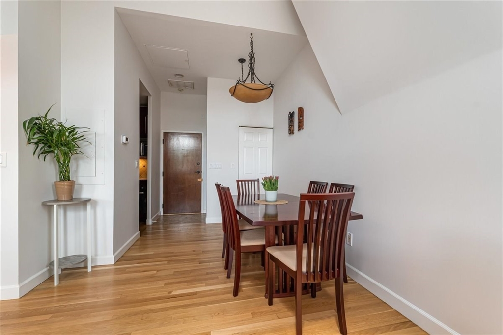130 Appleton St # 4E