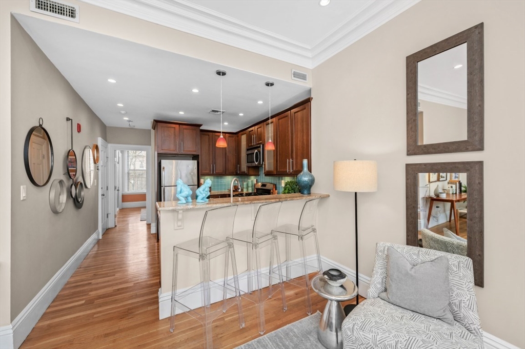 75 Montgomery St # 3