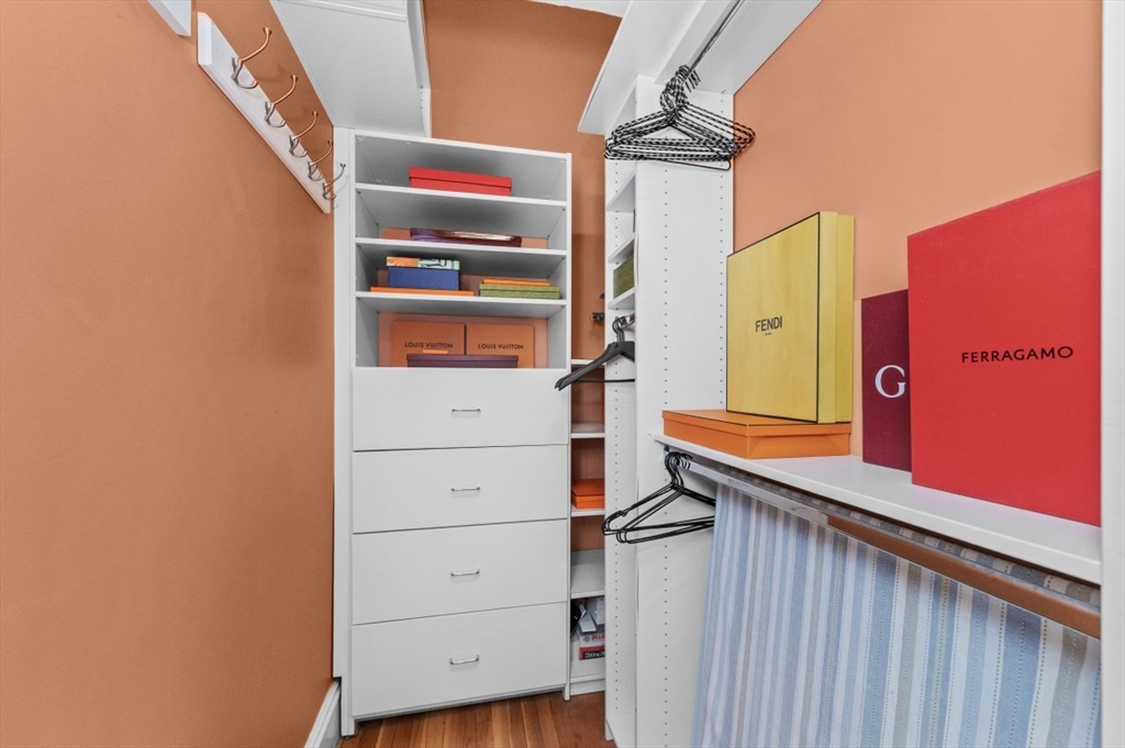 75 Montgomery St # 3